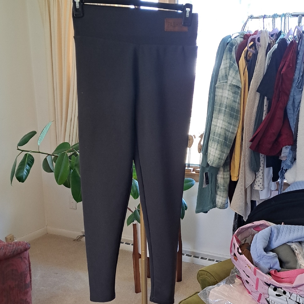 Dk Grey Fleese Lined Leggings with Elastic Waistband L Inseam 27" - Picture 1 of 5